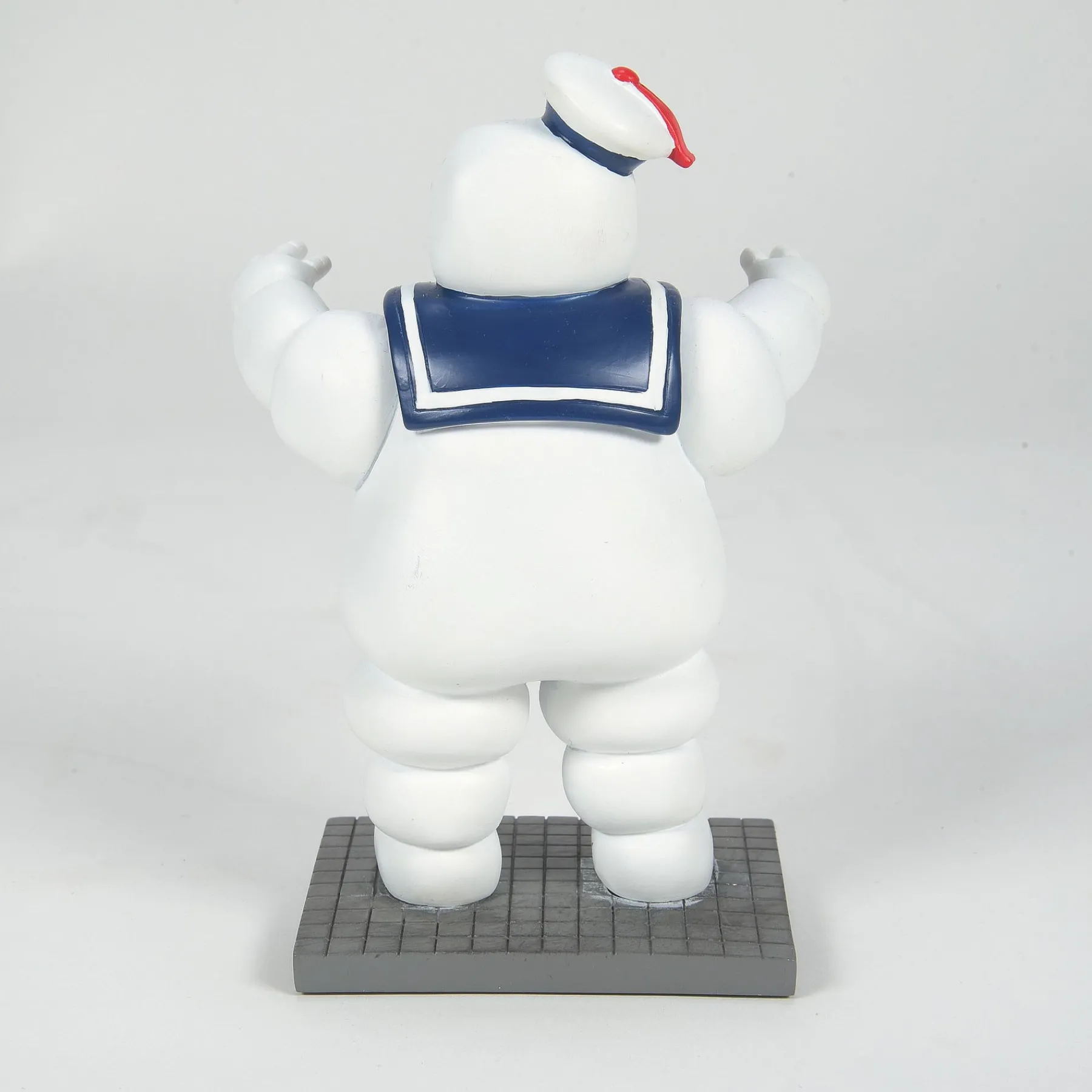 Department 56 Hot Properties Village>Ghostbusters Mr. Stay Puft